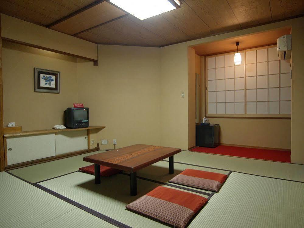 נגויה Ryouri Ryokan Watanabe מראה חיצוני תמונה